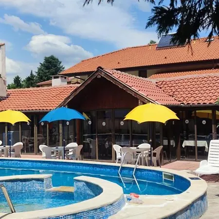 Family Saint Peter Hotel Saints Constantine and Helena