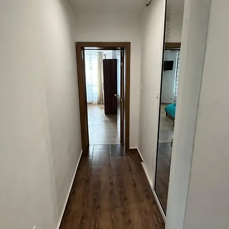 מלון Family Hotel Adia Blue 3*