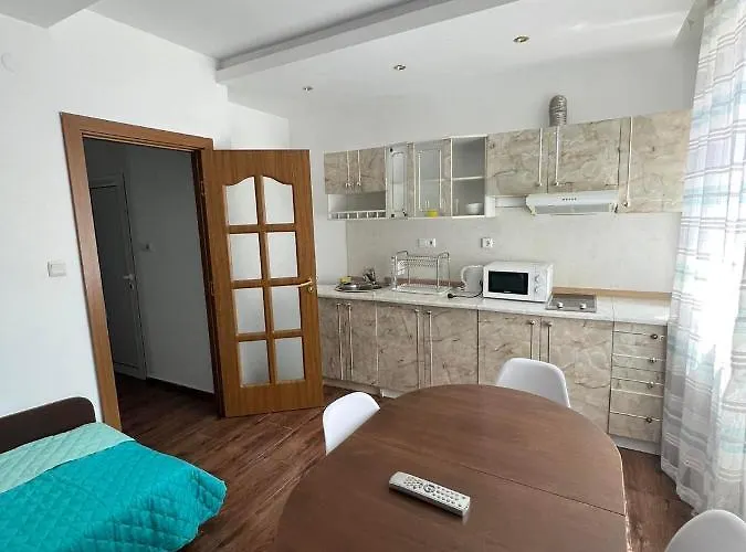 Saint Peter St Constantin et Helena